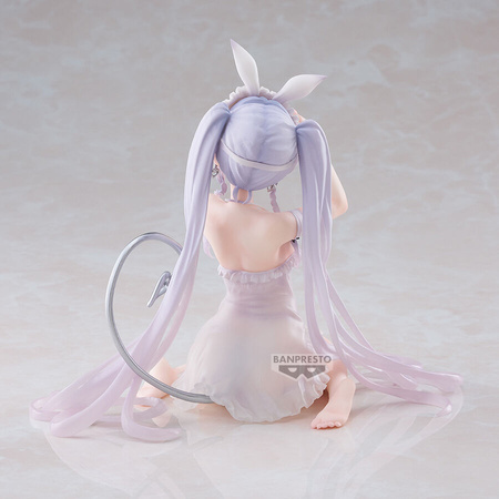 Figurka Rurudo - Rurudo Sleepy Bunny 13 cm