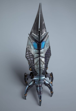 Figurka Mass Effect Replica Reaper Sovereign 20 cm