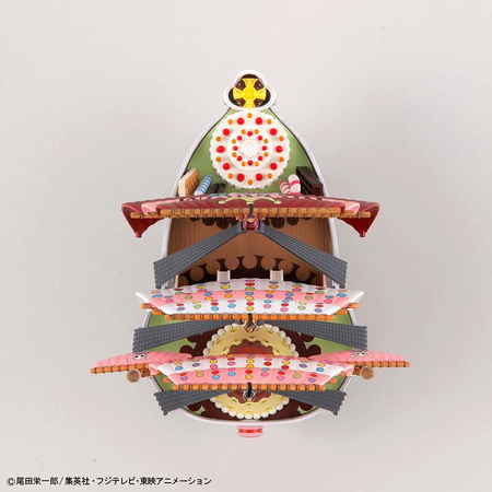 Model do składania One piece grand ship coll big mom pirate 10cm