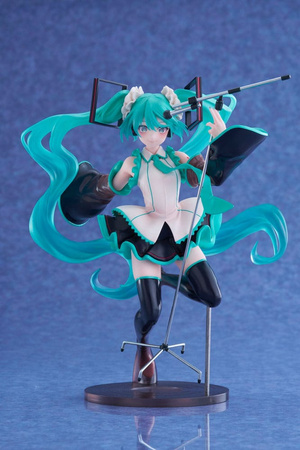 Figurka Hatsune Miku AMP Birthday 2023 Ver. 21 cm