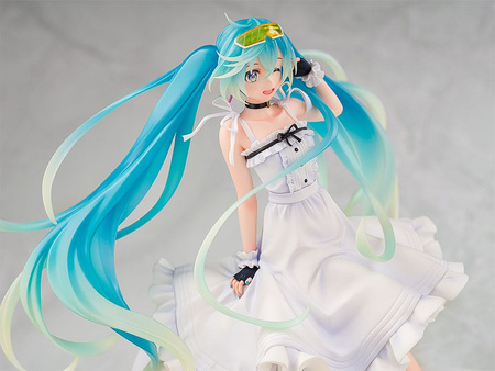 Figurka Hatsune Miku GT Project Original 1/7 Vacation Style Ver. 24 cm