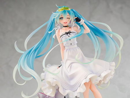 Figurka Hatsune Miku GT Project Original 1/7 Vacation Style Ver. 24 cm