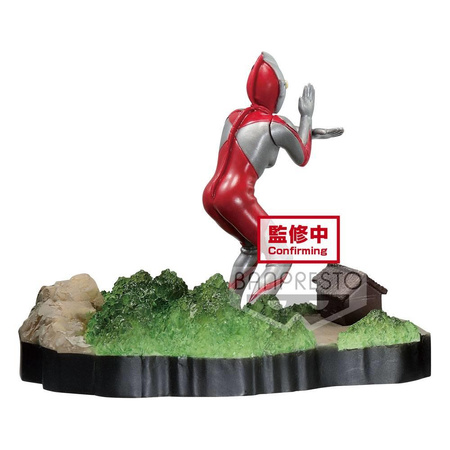 Figurka Ultraman Tiga Special Effects Stagement #49 The Ultra Star Ultraman 6 cm